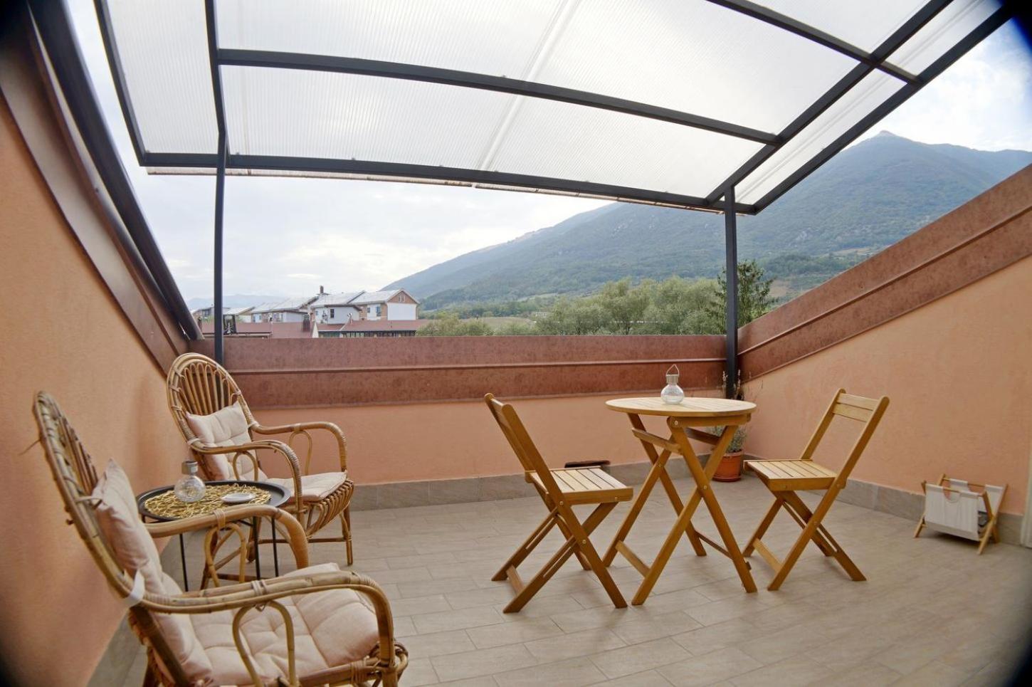 Casa Vacanze Donna Lucia カステル・ディ・サングロ エクステリア 写真